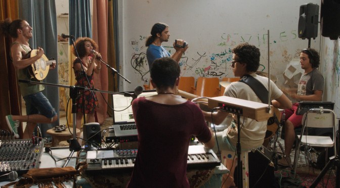 28 aprile 2016 “Appena apro gli occhi” all’ Apollo 11