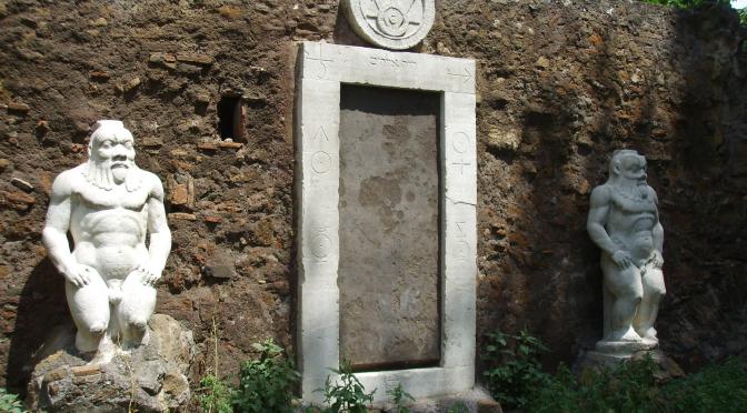 11 luglio 2018 “La Porta Alchemica di Piazza Vittorio a Roma: storia, simboli e significati” a Piazza Vittorio