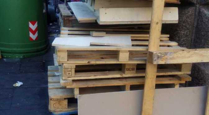 Piazza Vittorio, scoperto a gettare rifiuti a terra: multa di 625 Euro.