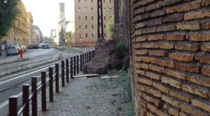 Lo strano concetto della sicurezza a via Giolitti