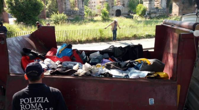 Abusivismo commerciale, 10.000 articoli sequestrati in varie zone dell Capitale
