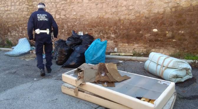 Colle Oppio: bonificata area archeologica all’interno Terme di Traiano. Denunciate tre persone.