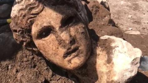 641380-thumb-full-720-240519testaannibali