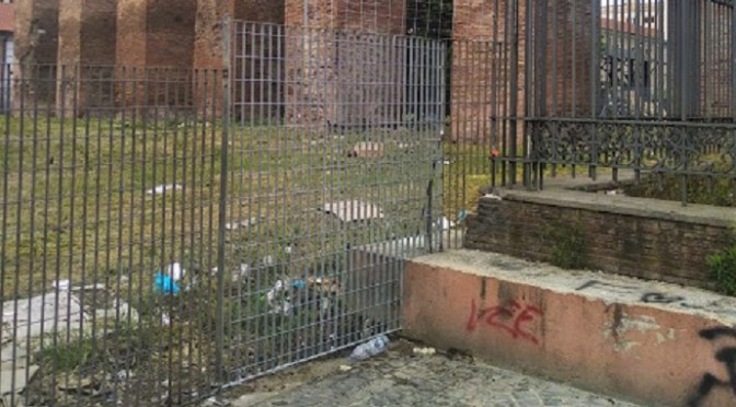 Un’altra area archeologica dell’Esquilino (l’acquedotto Anio Vetus) in uno stato di abbandono vergognoso