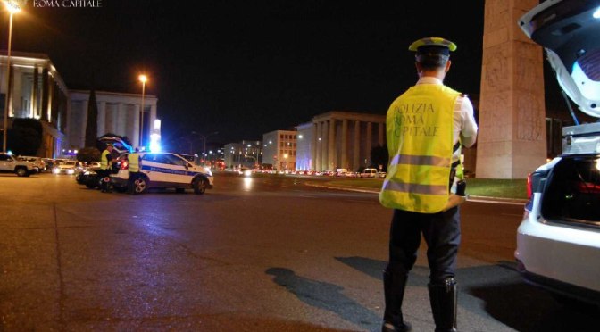 Movida: scoperta discoteca abusiva nei pressi della Stazione Termini ed una persona, senza patente, è stata denunciata per guida in stato di ebbrezza