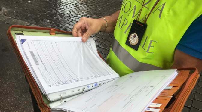 Certificati falsi per il rinnovo del permesso di soggiorno: Polizia Locale scopre truffa realizzata da un’associazione culturale