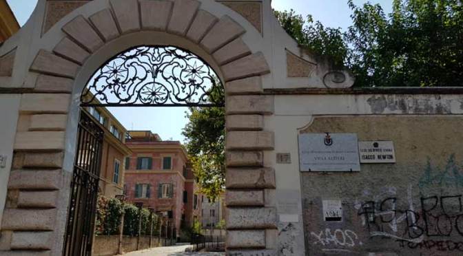 Intervista del TG3 Lazio a dirigenti, docenti e collaboratori scolastici del Liceo Scientifico Isacco Newton