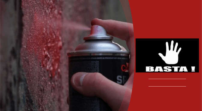 Ripulito per l’ennesima volta il muro esterno della chiesa di Santa Bibiana, ma è ora di finirla