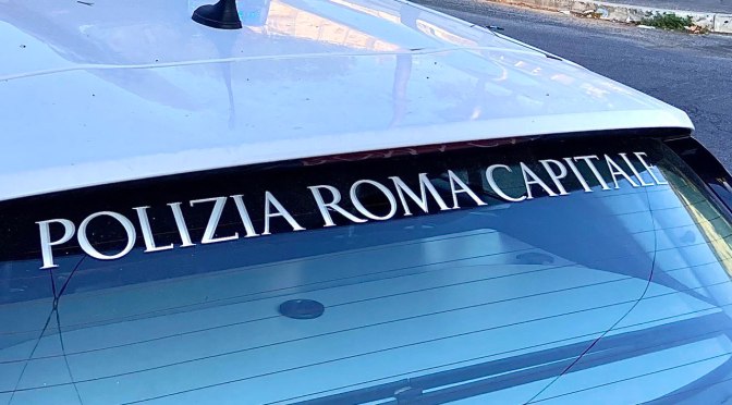 <strong>Porta Maggiore, venditore abusivo arrestato da una pattuglia della Polizia Locale</strong>
