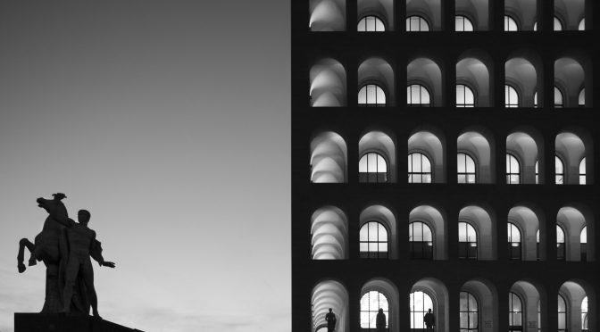 Dal 21/4 al 3/5/23 “Roma all’imbrunire” Mostra fotografica all’Acquario Romano – Casa dell’Architettura