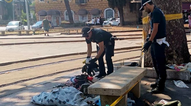 Operazioni a contrasto del degrado: interventi della Polizia Locale a Porta Maggiore e via Isacco Newton. Rimossi 400 chili di rifiuti e ciarpame venduto illegalmente