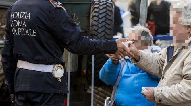 30/04/25 Persone fragili, azioni di supporto di Polizia Locale e servizi sociali: intervento congiunto  alla stazione Termini    