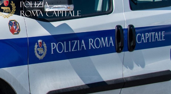 18/12/25 Minaccia i passanti con un collo di bottiglia di vetro, arrestato dalla Polizia Locale